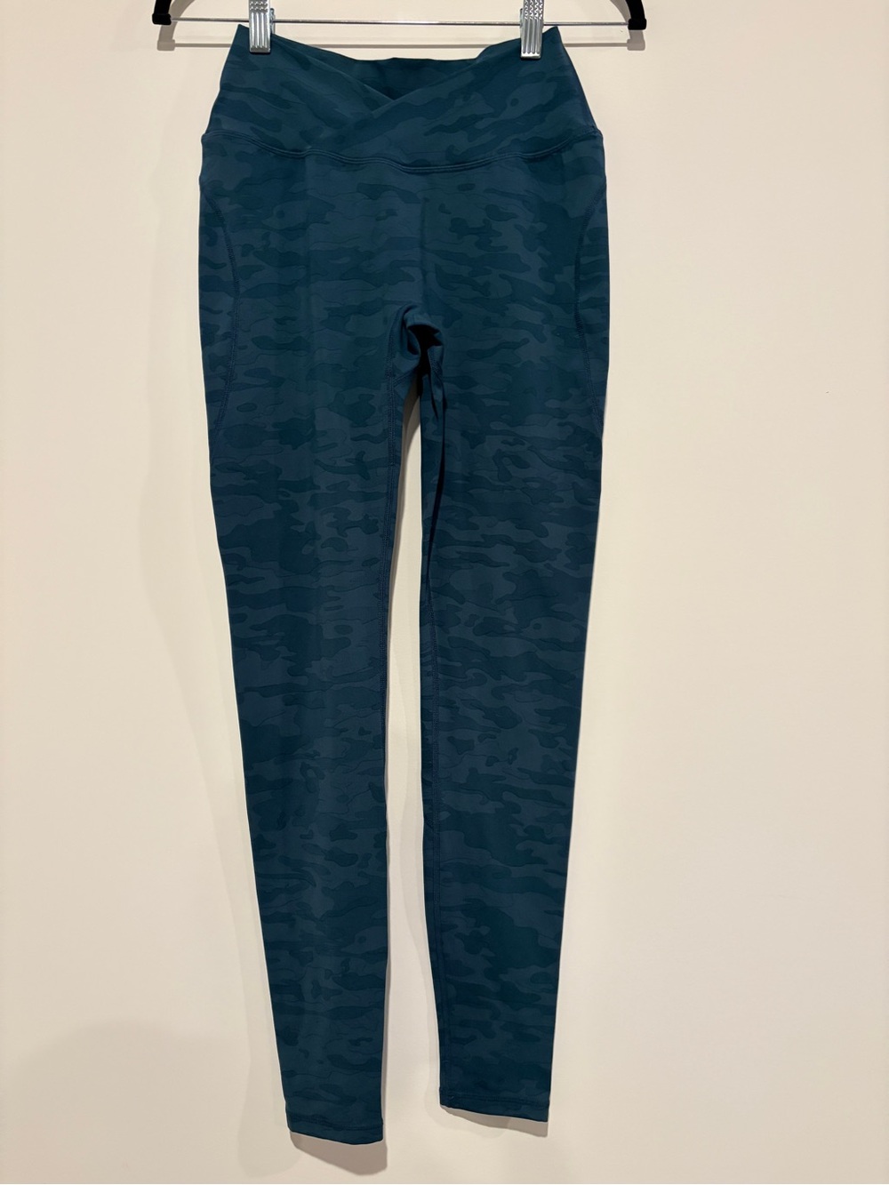 Alphalete Surface Power Crossover Leggings - Dark Teal Camo Size Medium